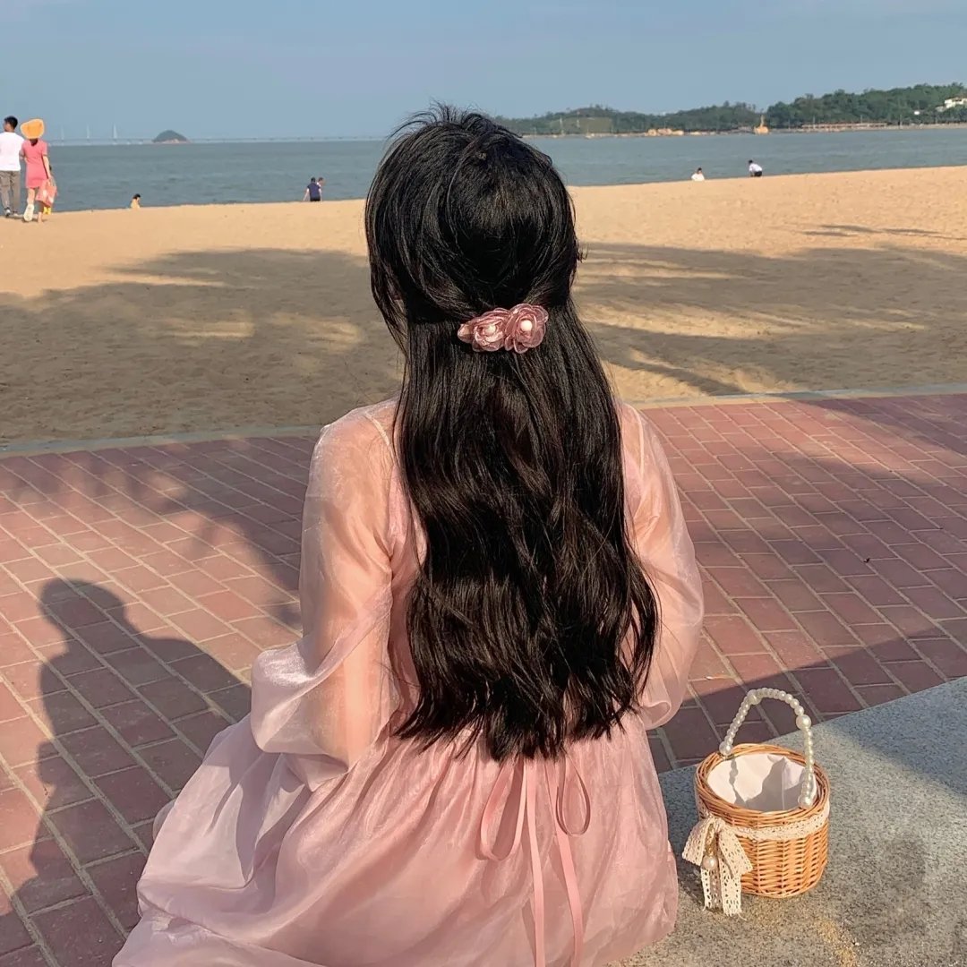 玫瑰园里的老少爷们儿